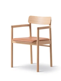 Fredericia Furniture Spisebordsstole<Post Spisebordsstol, sædepolstret max 95 læder fra