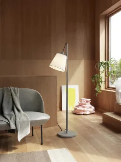 Muuto Gulvlamper|Spots<Pull Floor Lamp fra