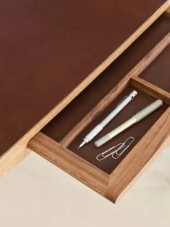 Naver Collection Skriveborde<Ro skrivebord AK1310 fra