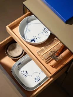 Royal Copenhagen Service<Blå Mega Riflet, rundt ovnfast fad 27 cm