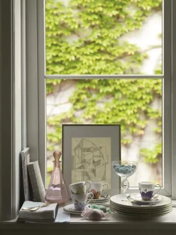 Royal Copenhagen Gaver Til Hende|Service<Flora højhankskop med underkop, Iris