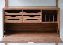 DK3 Reolsystemer<Royal System Skrivebord inkl. Sekretærindsats fra