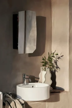 Ferm Living Spejle<Shard Mirror Cabinet fra