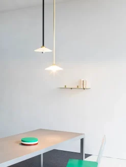 Valerie Objects Hylder<Shelf No. 2 fra