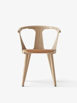 &Tradition Spisebordsstole<SK2 In Between spisebordsstol m. polstret sæde fra