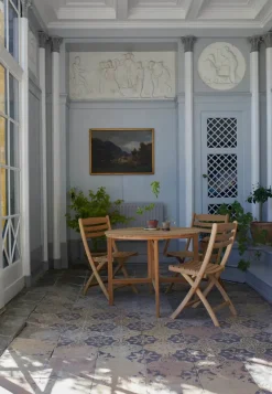 Fritz Hansen Havemøbelsæt<Skagerak Selandia Sæt, 2 armstole og Ø 94 bord fra