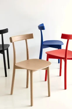 Nine Spisebordsstole<Skinny wooden chair, ash/white fra