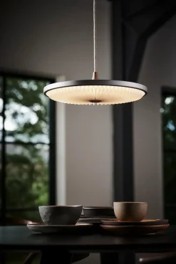 Le Klint Pendler|Spots<Soleil pendel small, lys eg, papir skærm fra