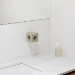 Avolt Gaver Til Hende<Square 2 Stikdåse med USB, beige fra