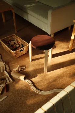 Artek Skamler<Stool 60, white laminate fra