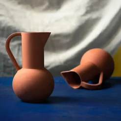 raawii Kander|Service<Strøm Kande, terracotta fra