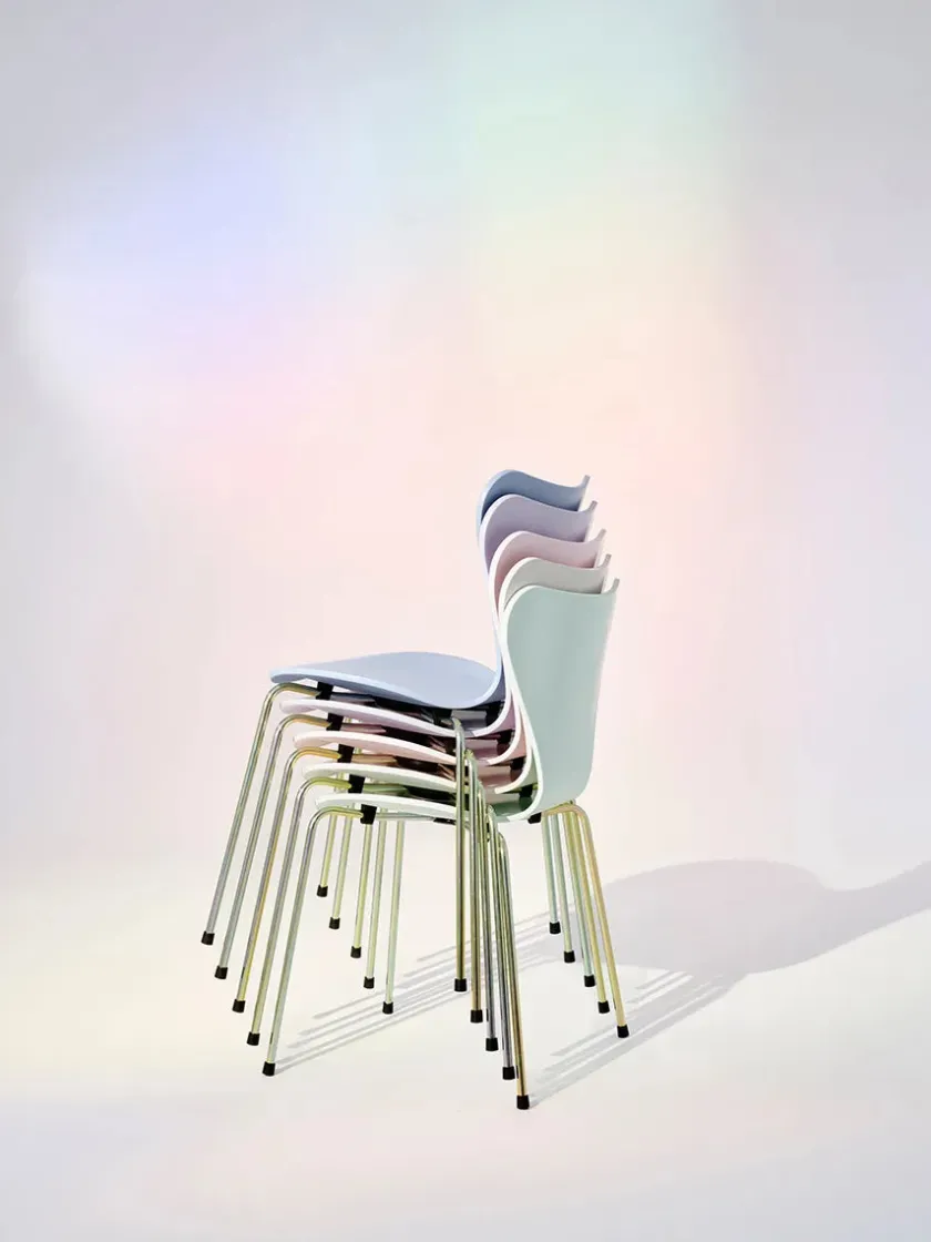 Fritz Hansen Spisebordsstole<70th Anniversary Edition 3107 Spisebordsstol, 7:14 AM Blue af Arne Jacobsen