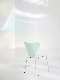 Fritz Hansen Spisebordsstole<70th Anniversary Edition 3107 Spisebordsstol, 7:14 AM Pink af Arne Jacobsen