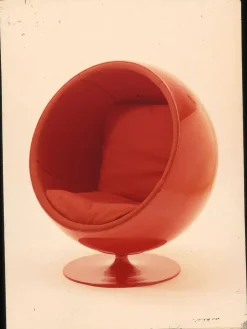 Eero Aarnio Originals Lænestole<The Ball Chair af Eero Aarnio