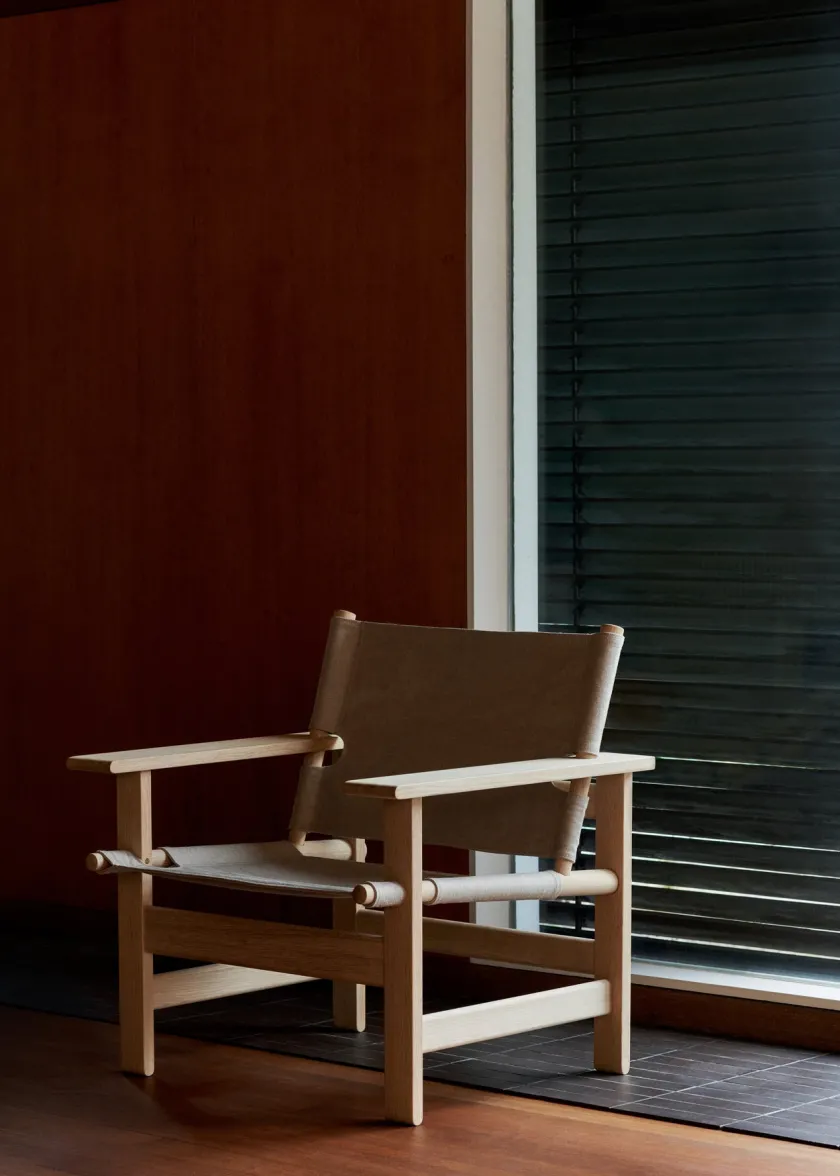 Fredericia Furniture Loungestole|Lænestole<The Canvas Chair, lys olieret eg natur canvas af Børge Mogensen