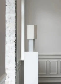 Louise Roe Spots<The Eight Over Eight Lamp Small, white marble fra