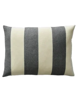 Silkeborg Uldspinderi Puder Og Plaider|Puder<The Sweater Cushion, blue fra