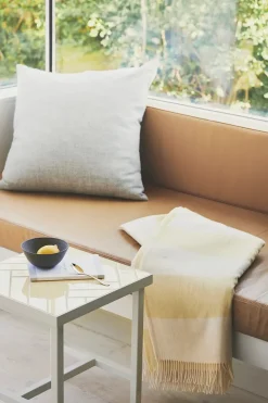 Silkeborg Uldspinderi Gaver Til Hende|Puder Og Plaider<The Sweater Plaid, yellow fra