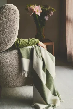 Silkeborg Uldspinderi Gaver Til Hende|Puder Og Plaider<The Sweater Plaid, yellow fra