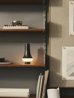 Louis Poulsen Portable Lamper|Spots<Tomoshi Portable, dark brown fra