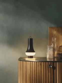 Louis Poulsen Portable Lamper|Spots<Tomoshi Portable, dark brown fra