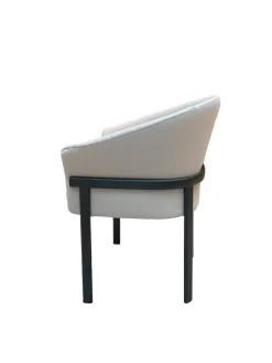 Ligne Roset Spisebordsstole<Valmy Carver stol fra