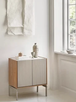 Vipp Skænke<675 Cabinet H2 fra