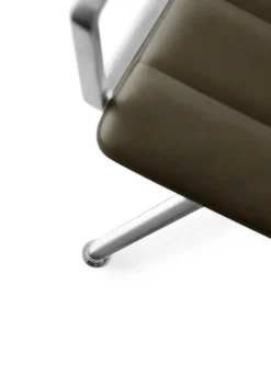 Vipp Spisebordsstole<452 Swivel Chair, camel læder fra
