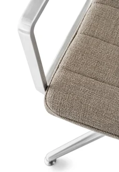 Vipp Spisebordsstole<452 Swivel Chair, dark sand fra