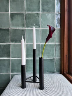Kay Bojesen Denmark Lysestager|Vaser<VISTA vase og lysestage, sort fra Kay Bojesen