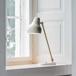 Louis Poulsen Spots<VL38 bordlampe fra