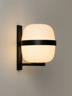 Santa & Cole Væglamper|Spots<Wally Cesta Væglampe fra Santa and Cole