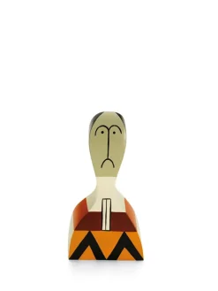 Vitra Gaver Til Ham|Figurer<Wooden Doll nr. 5 fra