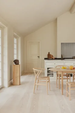 Carl Hansen & Søn Spisebordsstole<Y-stol CH24, Eg hvidolie af Hans J. Wegner